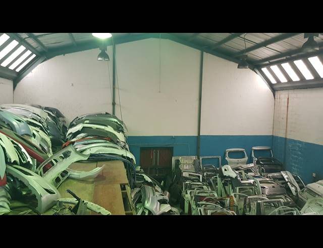 250M² FACTORY FOR SALE IN SACKS CIRCLE INDUSTRIAL